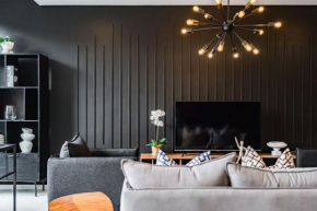 Stylish Polanco Duo Steps from Lincoln Park